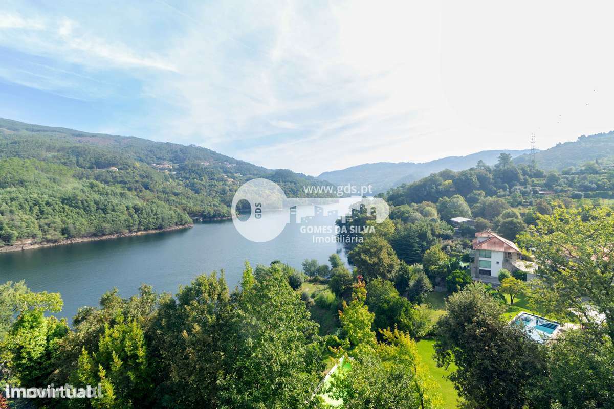 Moradia T3 com 1383m2 em Pandozes, Parada de Bouro Vieira do Minho - Grande imagem: 5/25