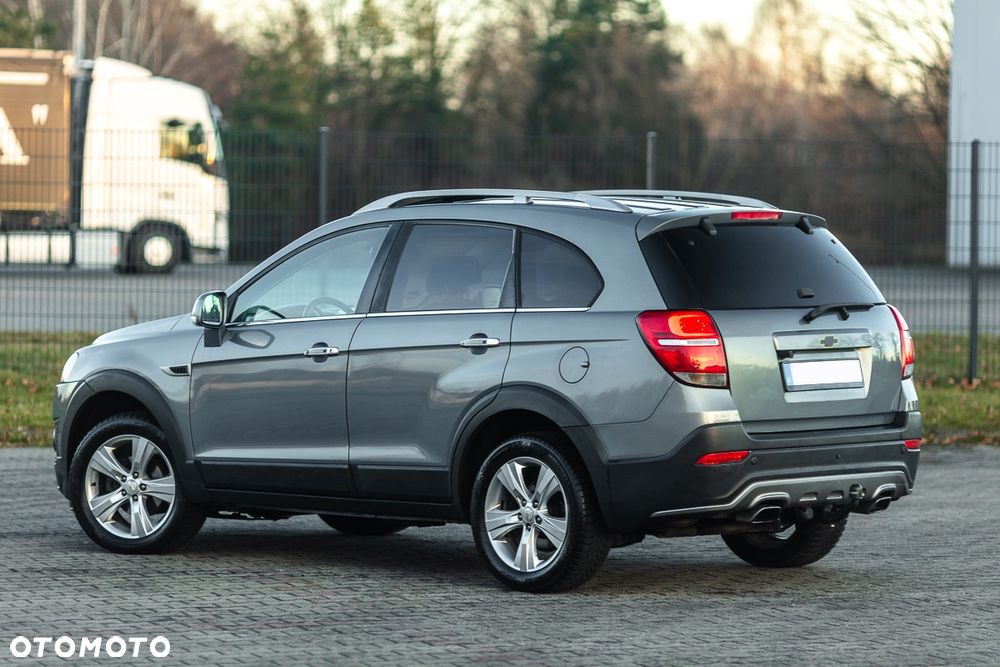 Chevrolet Captiva 2.2 4WD LTZ - 18
