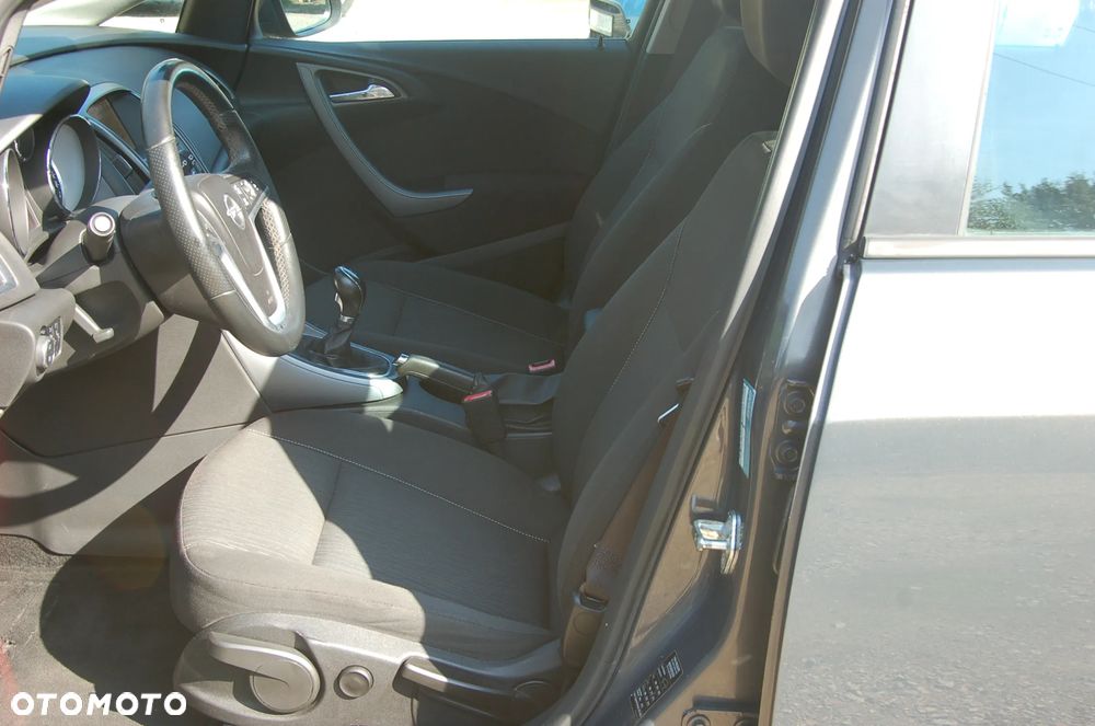 Opel Astra 1.4 Turbo Cosmo - 34