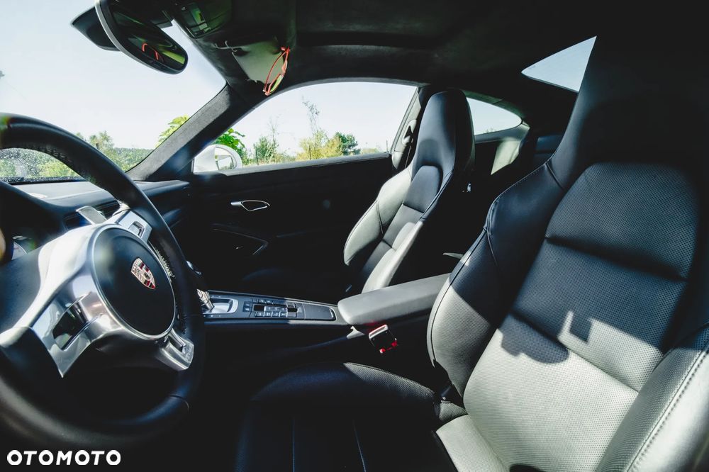 Porsche 911 Turbo - 5
