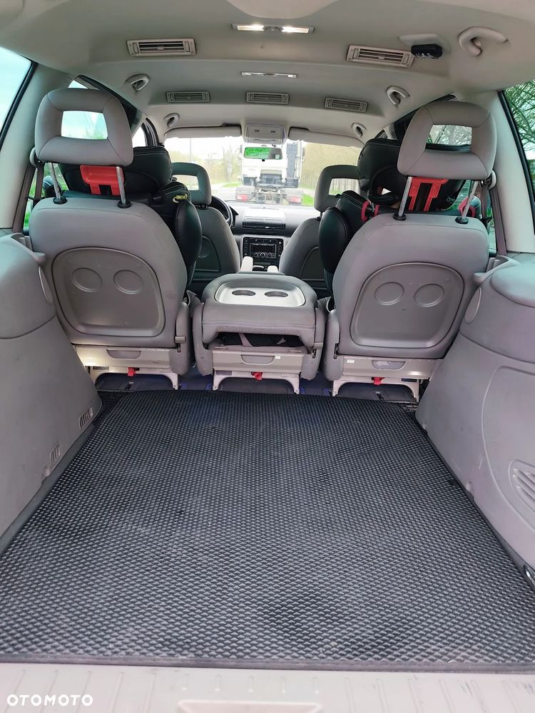 Volkswagen Sharan 1.9 TDI Automatik Exclusive Edition - 21