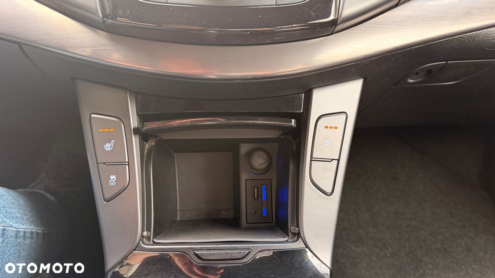 Hyundai i40 i40cw 1.7 CRDi Fifa World Cup Edition - 26