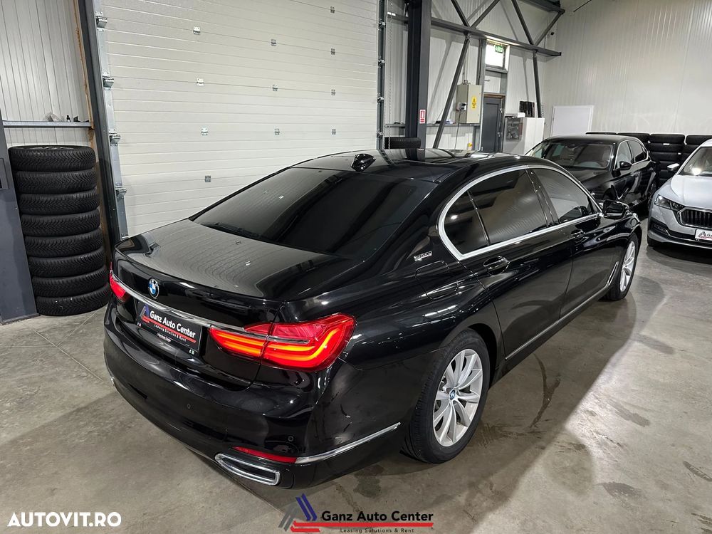 BMW Seria 7 740Le iPerformance - 27