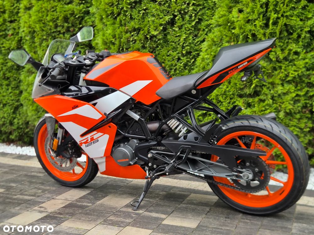 KTM RC 125 - 6