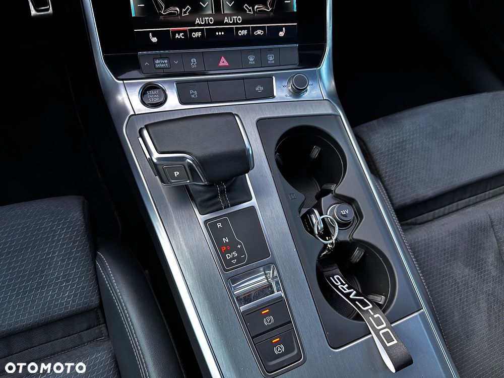 Audi A6 Avant 55 TFSI e quattro S tronic S line - 37