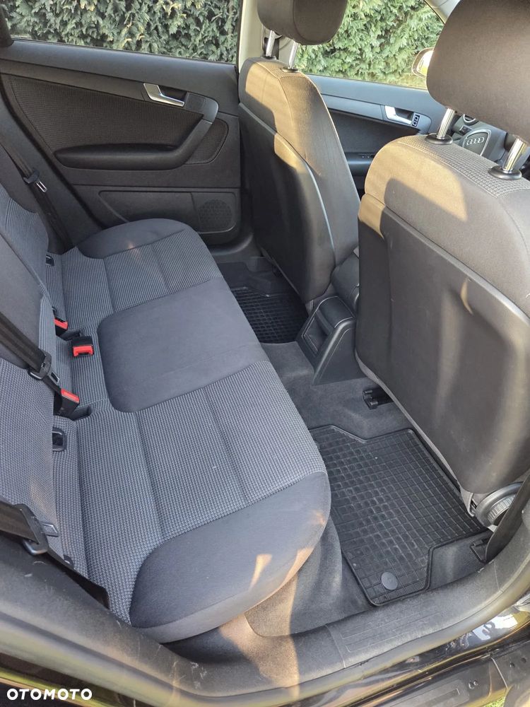 Audi A3 Sportback 1.9 TDI DPF Ambiente - 17