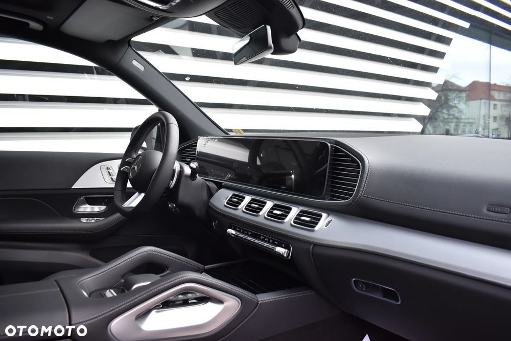 Mercedes-Benz GLE 300 d 4Matic 9G-TRONIC AMG Line Advanced Plus - 19