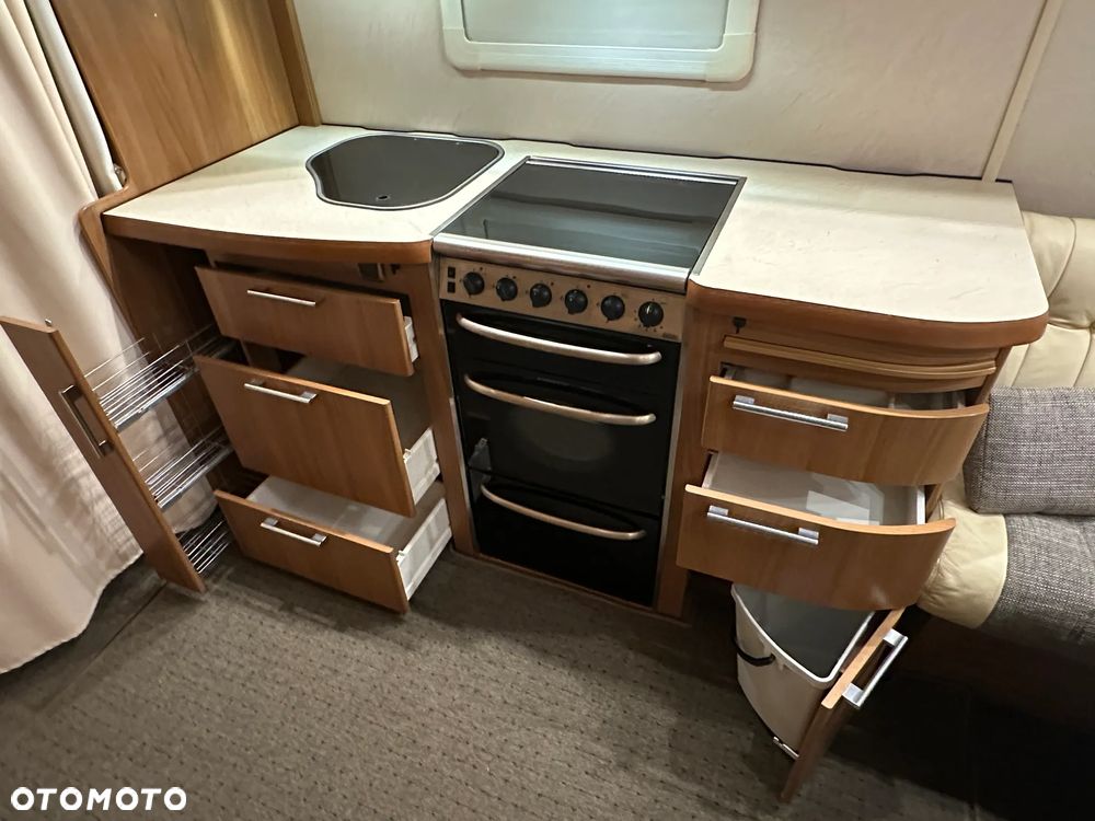 Kabe ROYAL 610 DXL KS z klimą dachową, napędem i ALDE !!! - 29