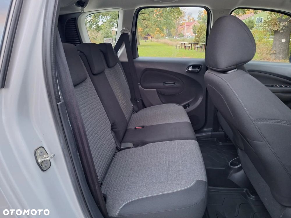 Citroën C3 Picasso 1.2 PureTech Exclusive - 20