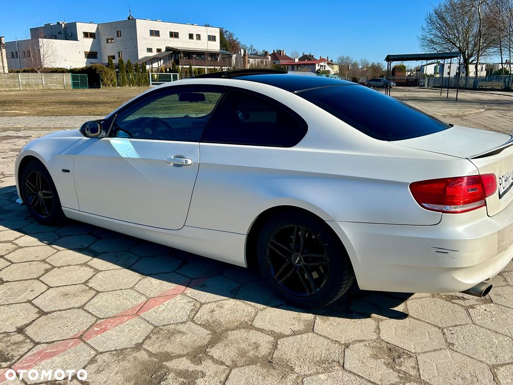 BMW Seria 3 320d - 8