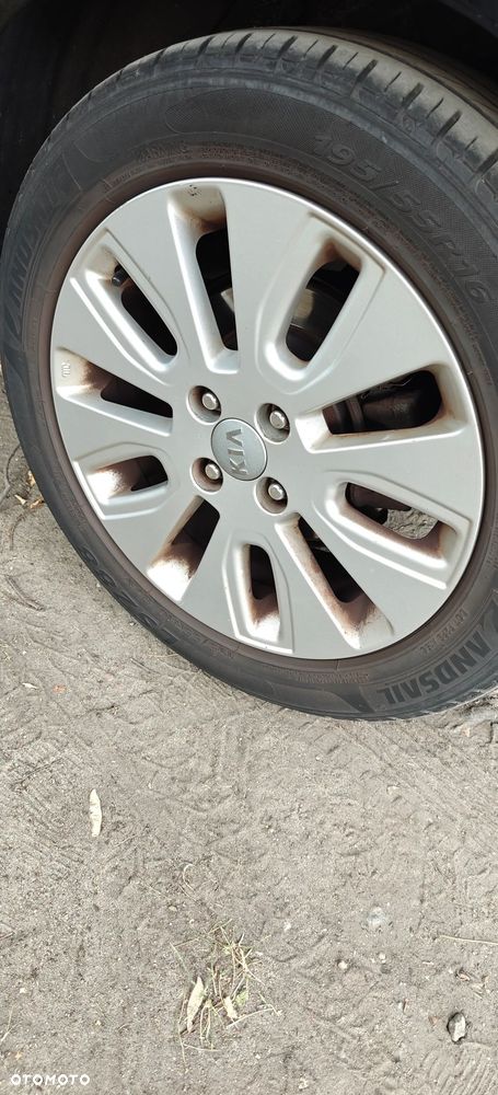 Kia Rio - 13