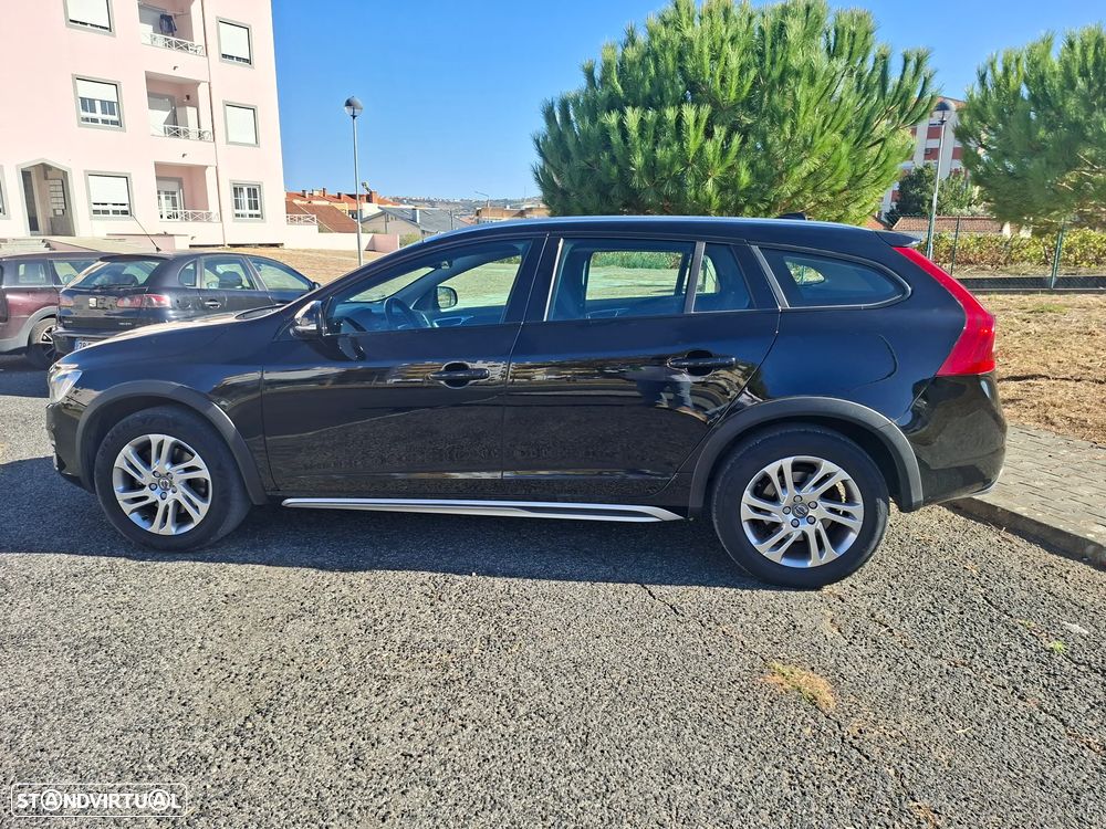 Volvo V60 Cross Country - 6