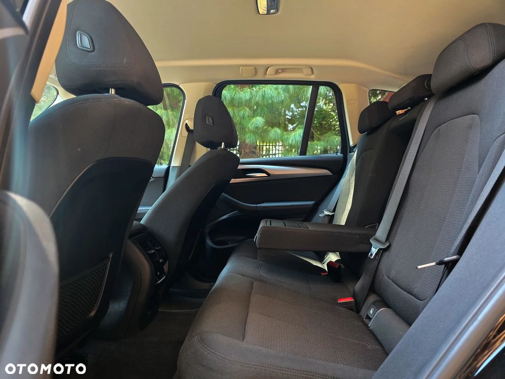 BMW X3 xDrive20d - 28