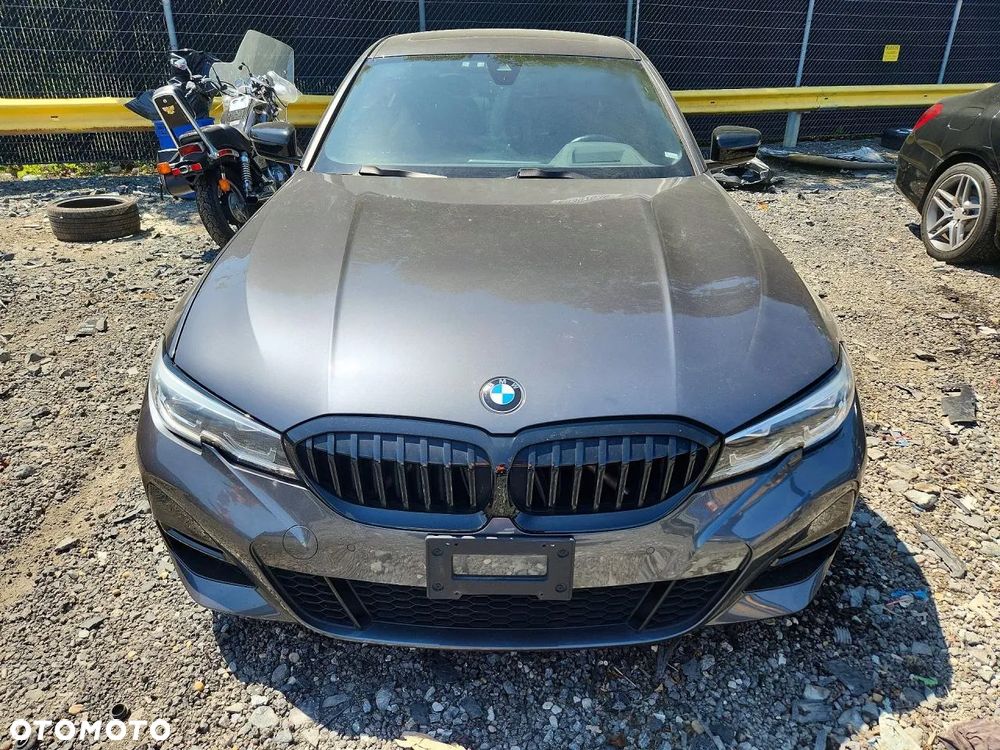 BMW Seria 3 330i xDrive M Sport - 5