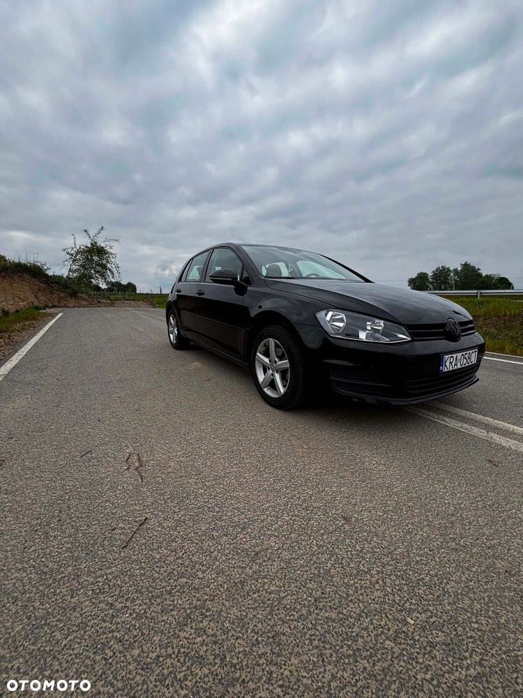 Volkswagen Golf - 6