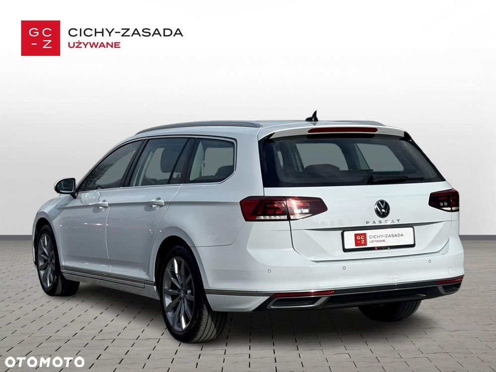 Volkswagen Passat Variant 2.0 TDI SCR Elegance DSG - 3