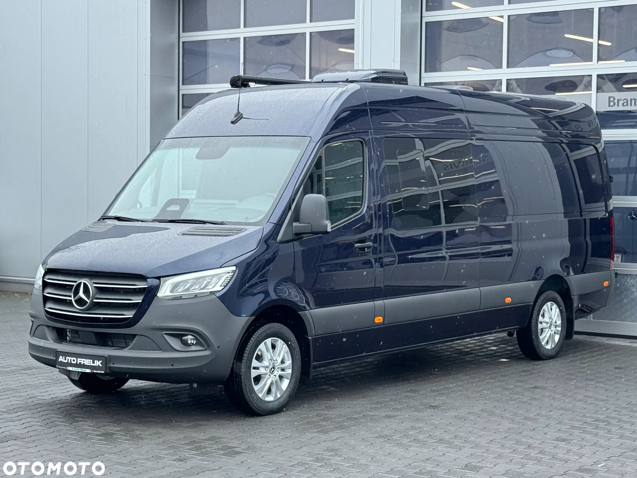 Mercedes-Benz Sprinter - 3