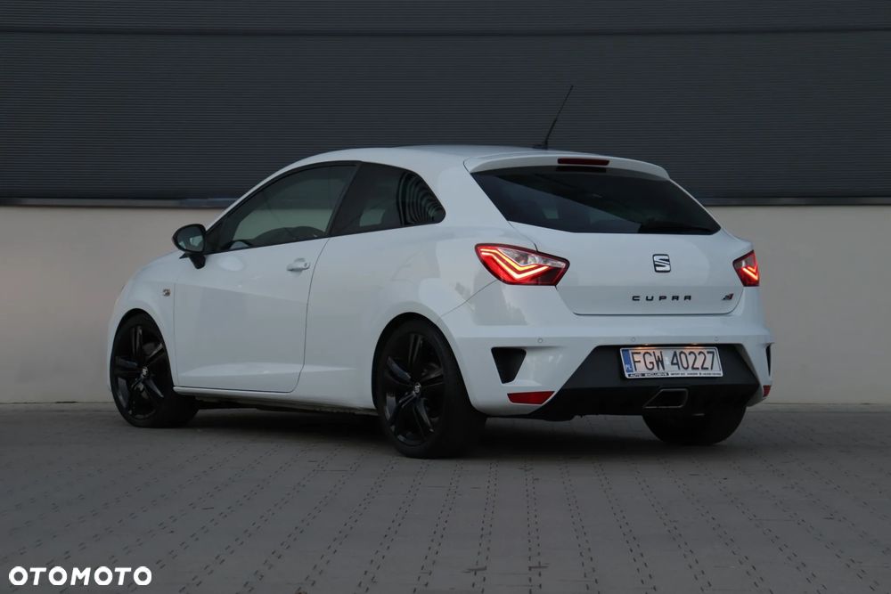 Seat Ibiza SC 1.8 TSI S&S Cupra - 16