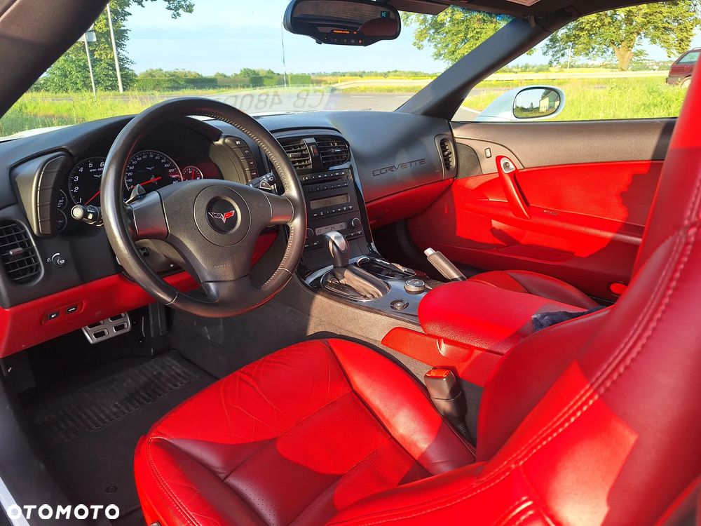 Chevrolet Corvette - 21
