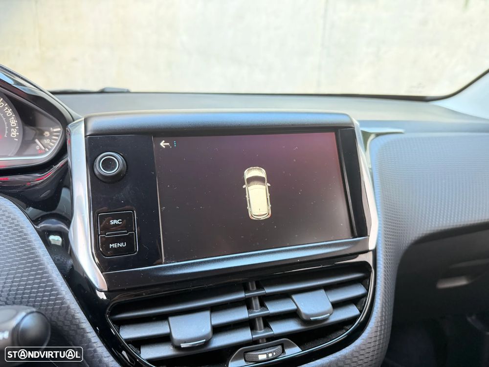 Peugeot 208 1.2 PureTech Style - 21
