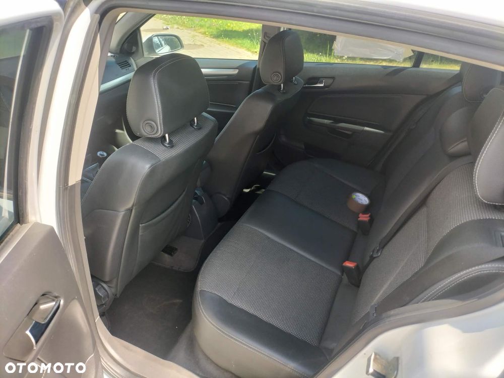 Opel Astra 1.7 CDTI Edition - 2