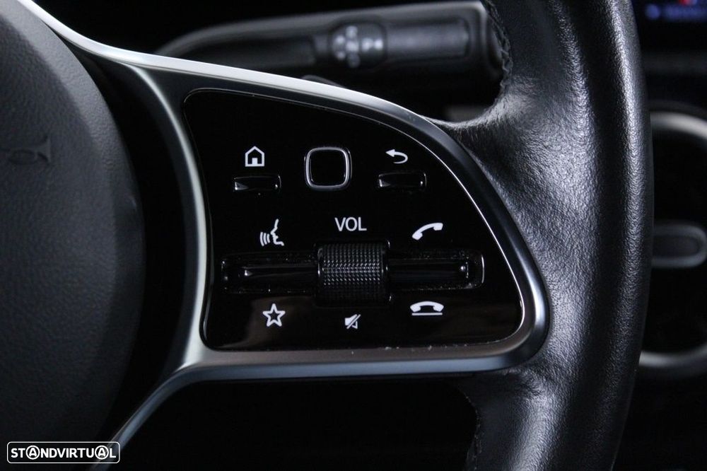 Mercedes-Benz A 250 e Style Plus - 24