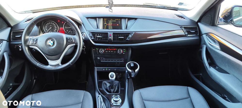 BMW X1 sDrive16d Sport Line - 31