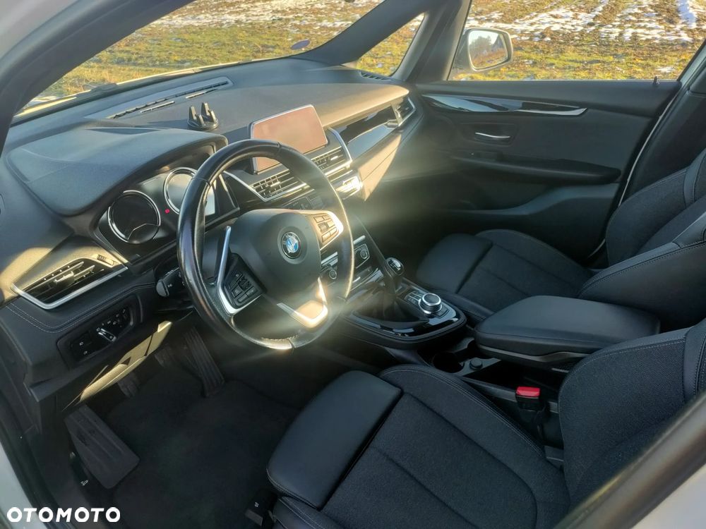 BMW Seria 2 218i GT Sport Line - 8