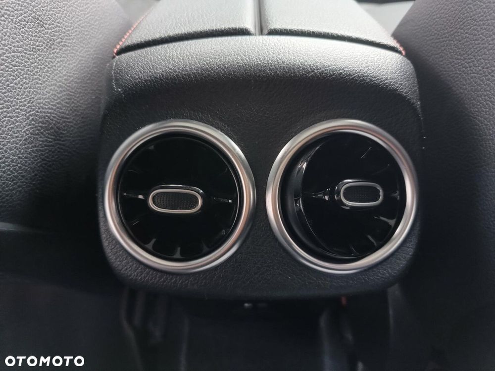 Mercedes-Benz CLA 220 4-Matic 7G-DCT - 16
