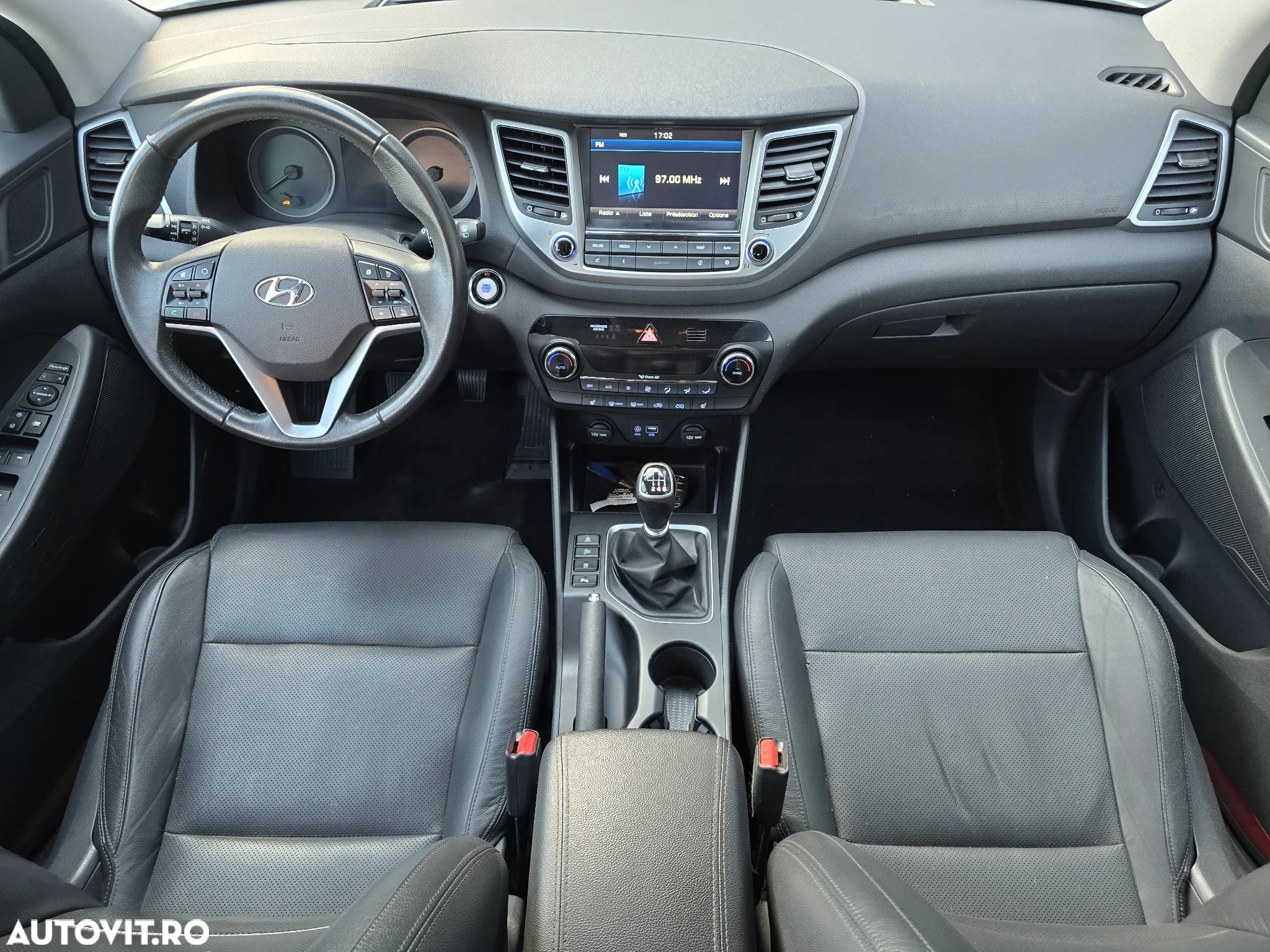 Hyundai Tucson blue 1.7 CRDi 2WD Style - 22