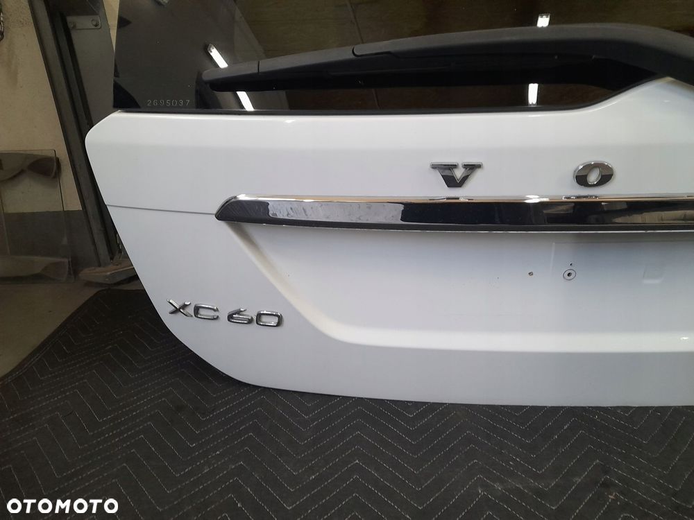 klapa bagażnika kolor 614 volvo xc60 lift 2014r - 3