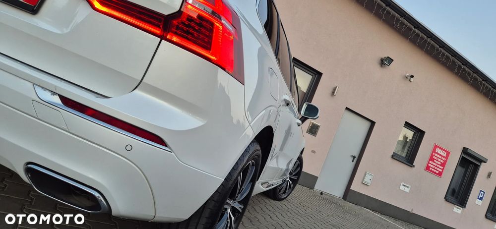 Volvo XC 60 B4 D AWD Geartronic Inscription - 32