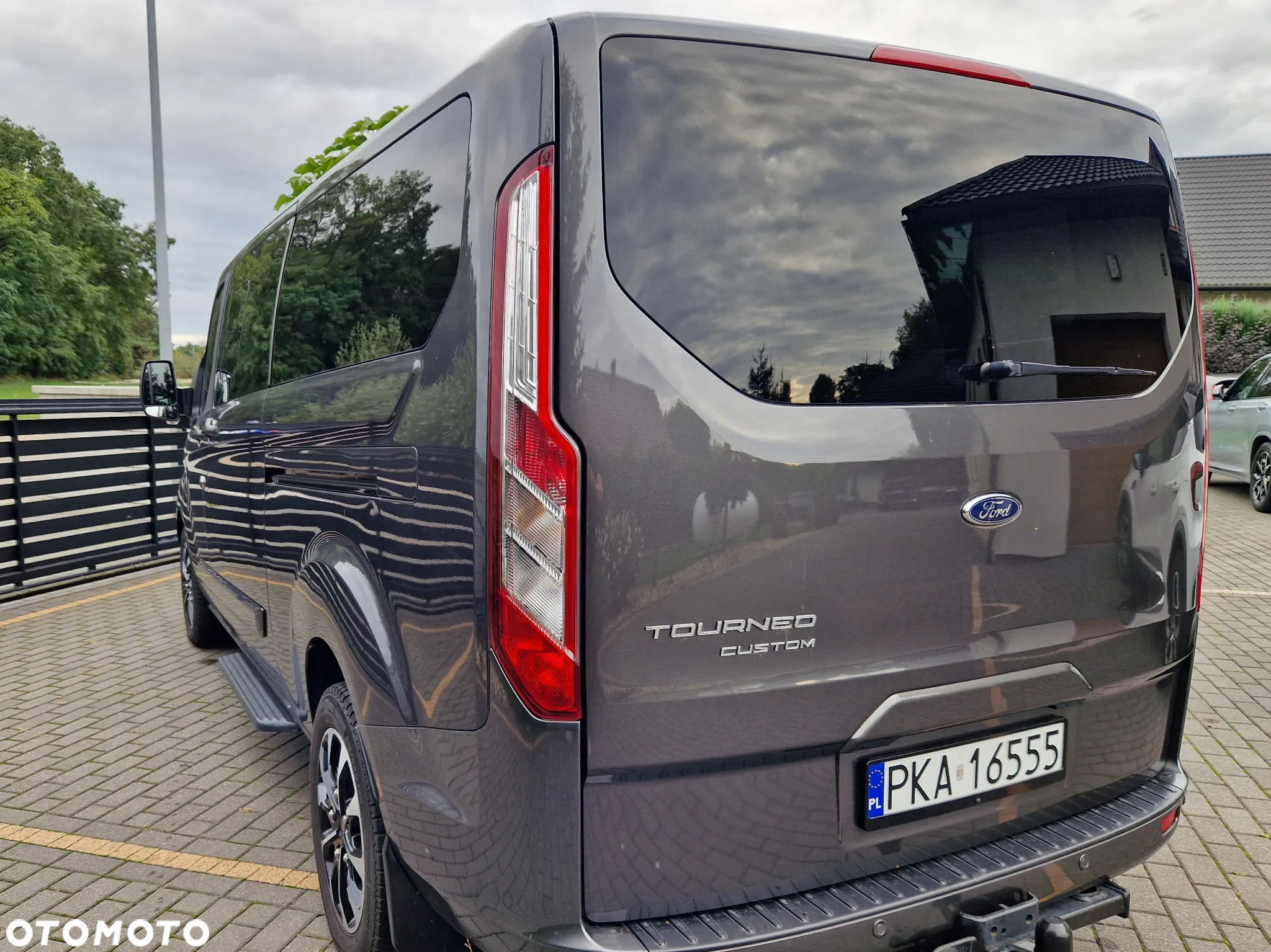 Ford Tourneo Custom - 5