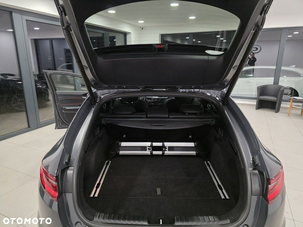 Kia ProCeed 1.6 T-GDI GT DCT - 19