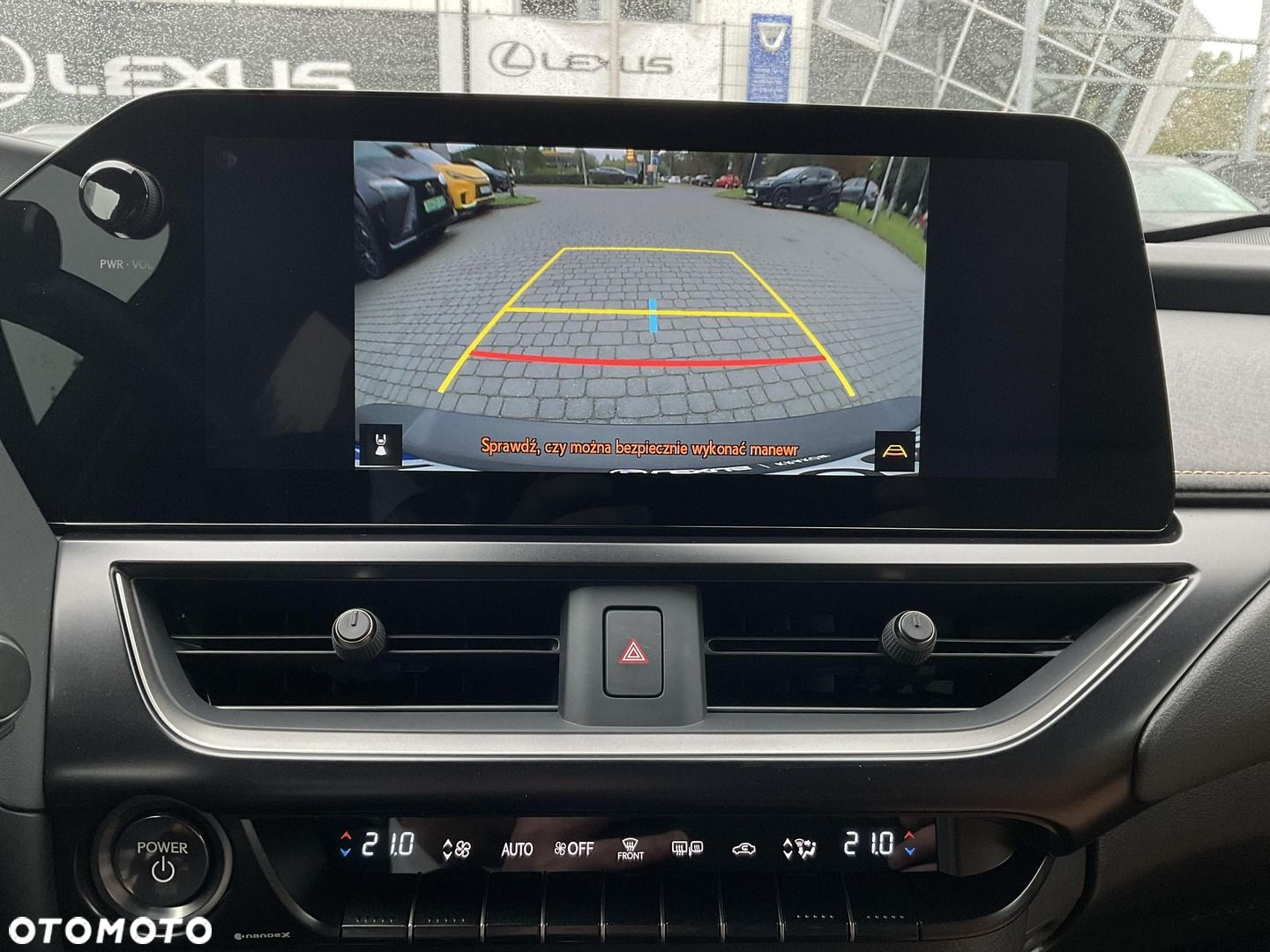 Lexus UX 250h GPF F Sport Design 2WD - 24