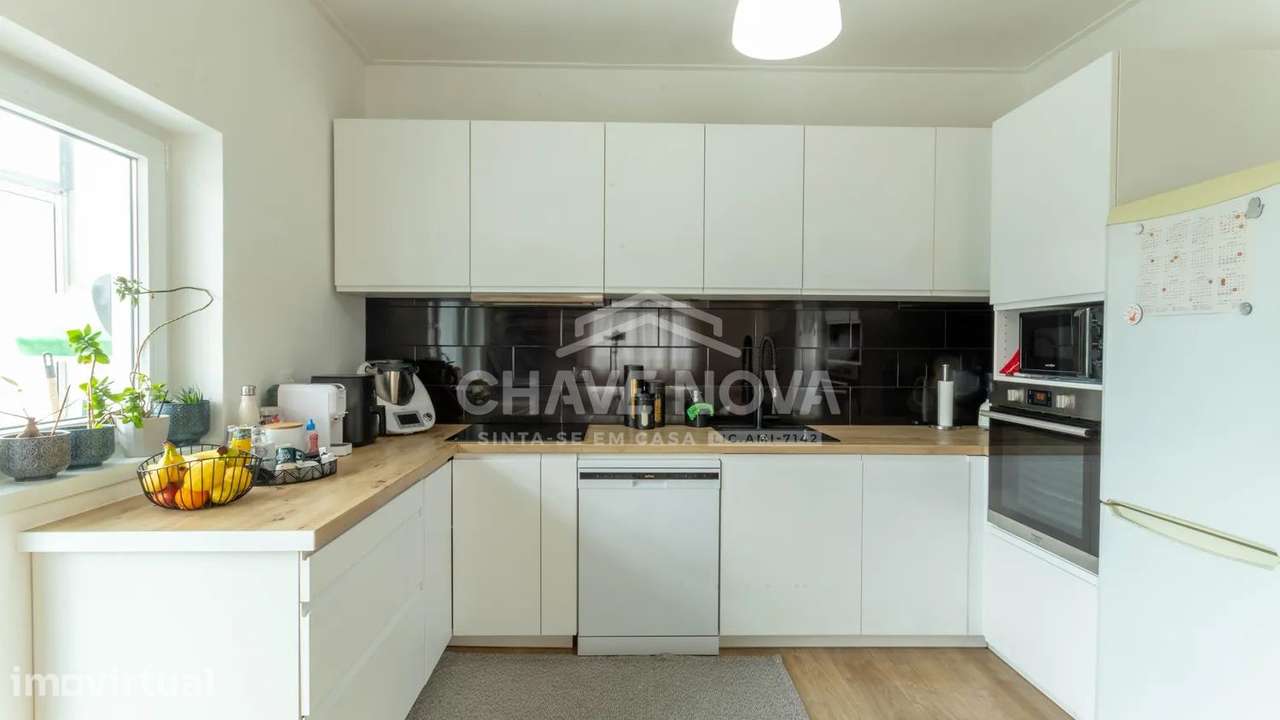 Andar de Moradia T3 em Rio Tinto | 102 m² | 3 FRENTES - BOX - Grande imagem: 3/37
