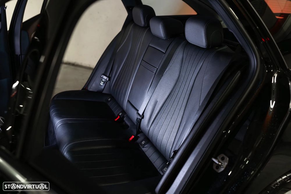 Mercedes-Benz E 300 - 30