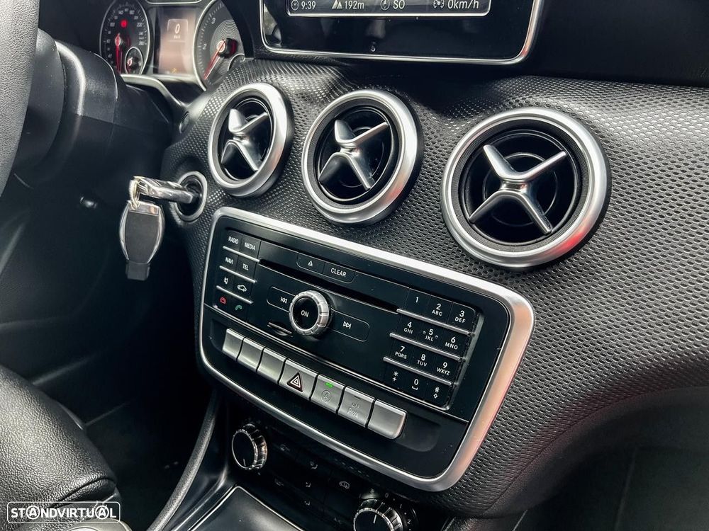 Mercedes-Benz A 180 - 22