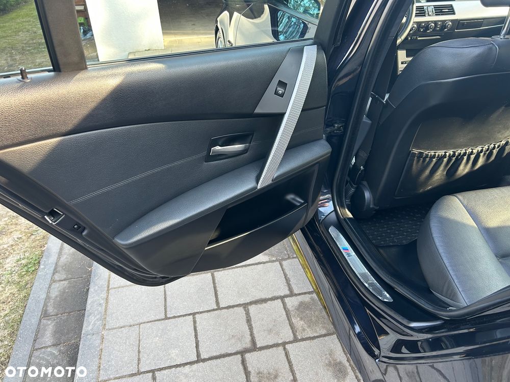 BMW Seria 5 525i - 21