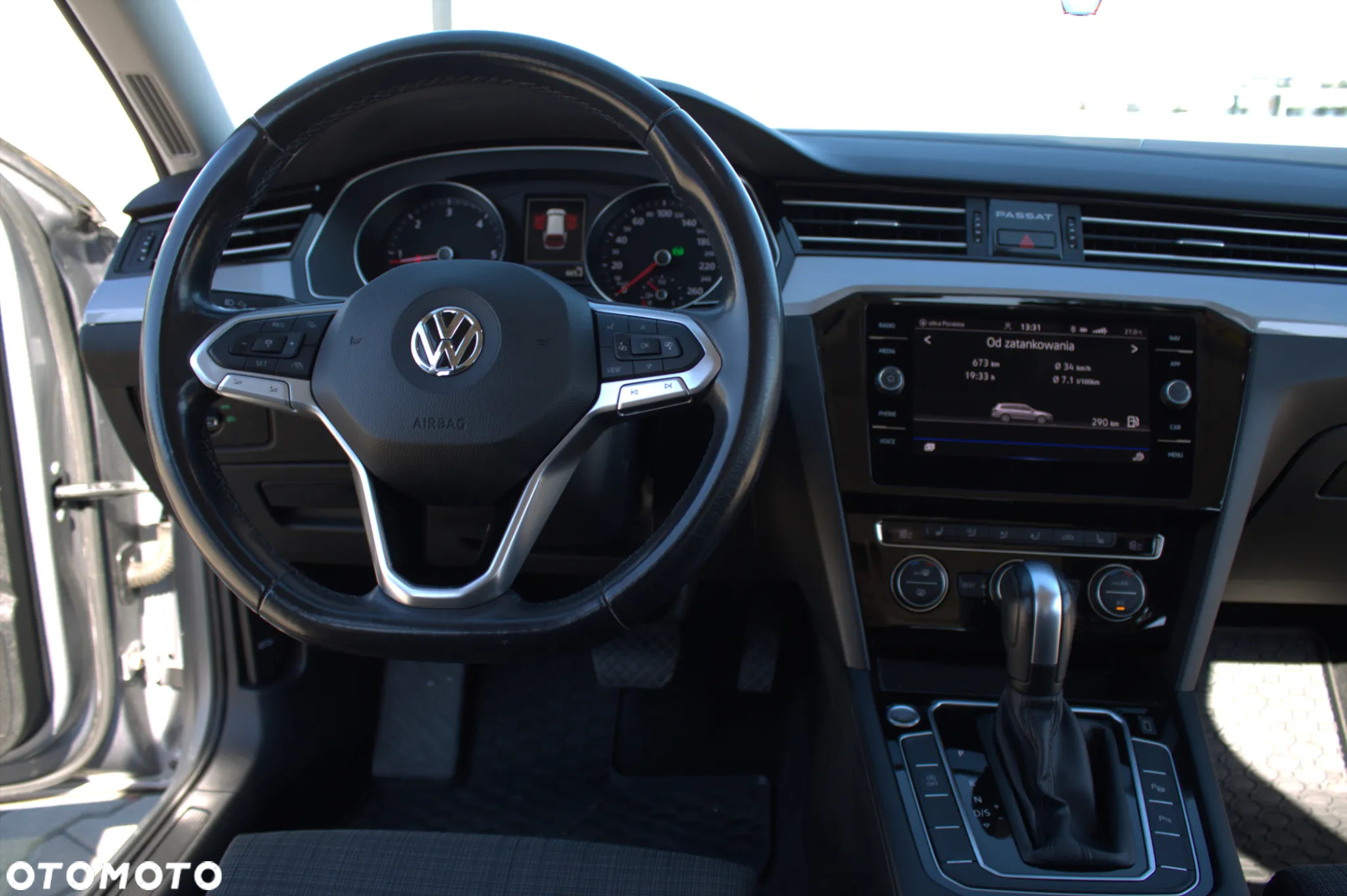 Volkswagen Passat Variant 2.0 TDI SCR DSG Business - 22