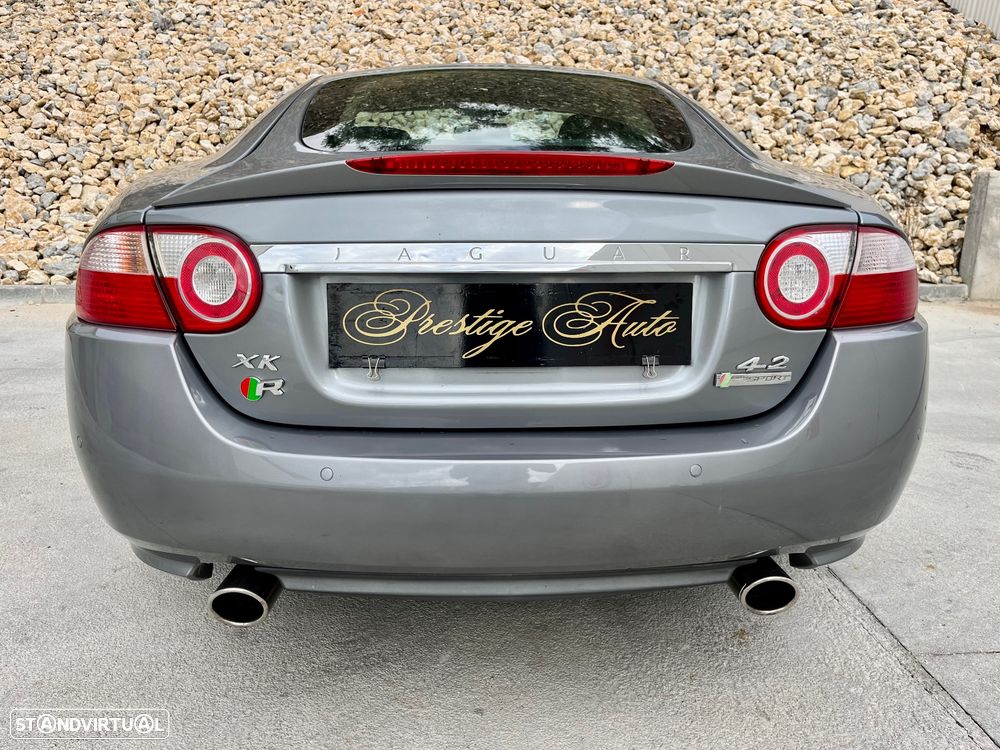 Jaguar XK 4.2 V8 Coupé - 33