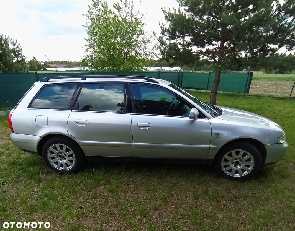 Audi A4 Avant - 13