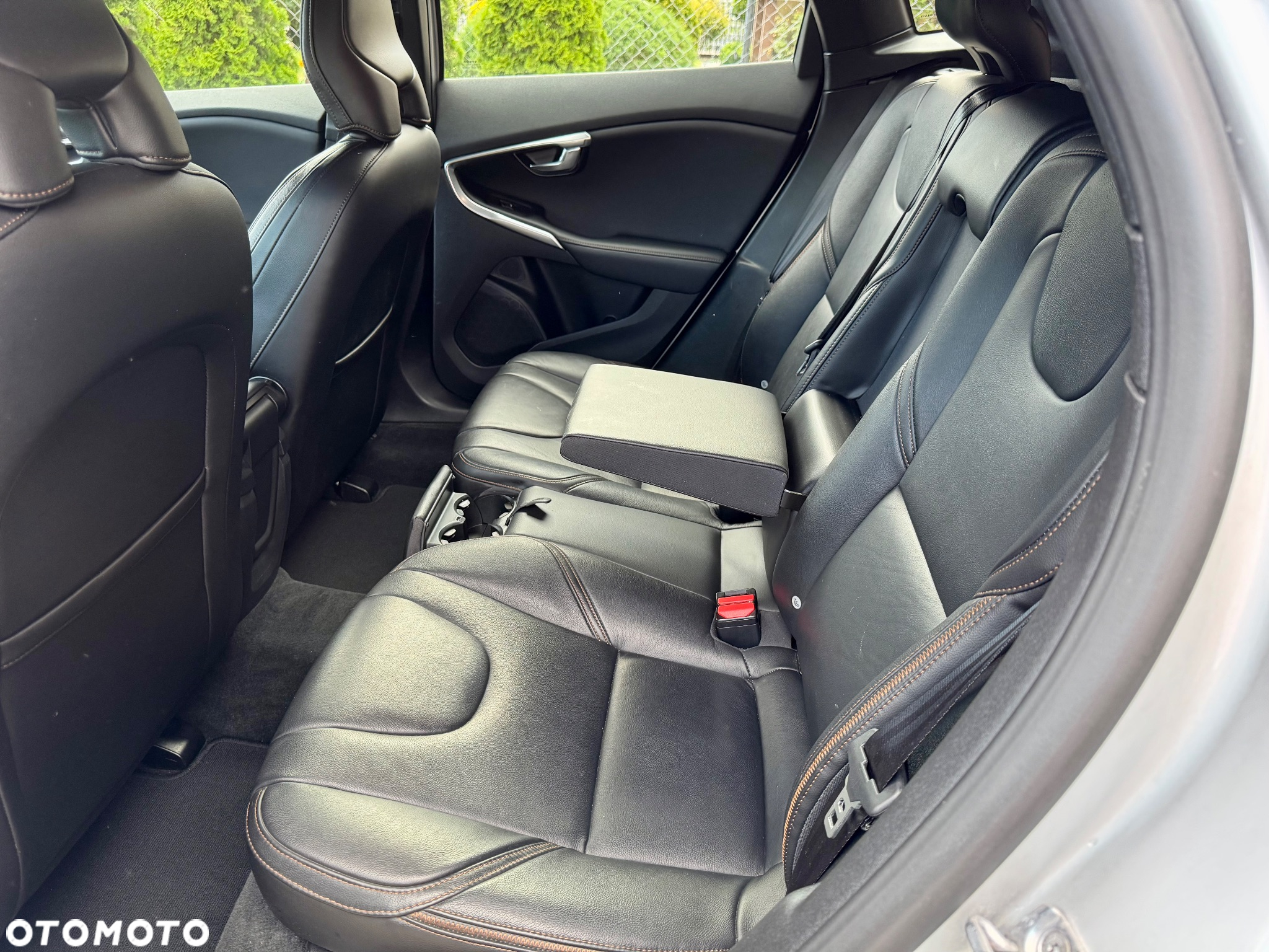 Volvo V40 Cross Country T3 Momentum - 15