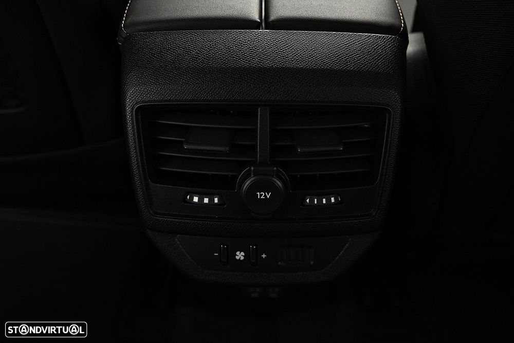 Peugeot 5008 1.2 PureTech GT EAT8 - 23