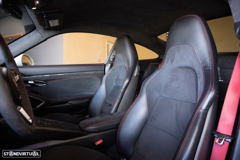 Porsche 911 (991) Carrera 4 S PDK - 11