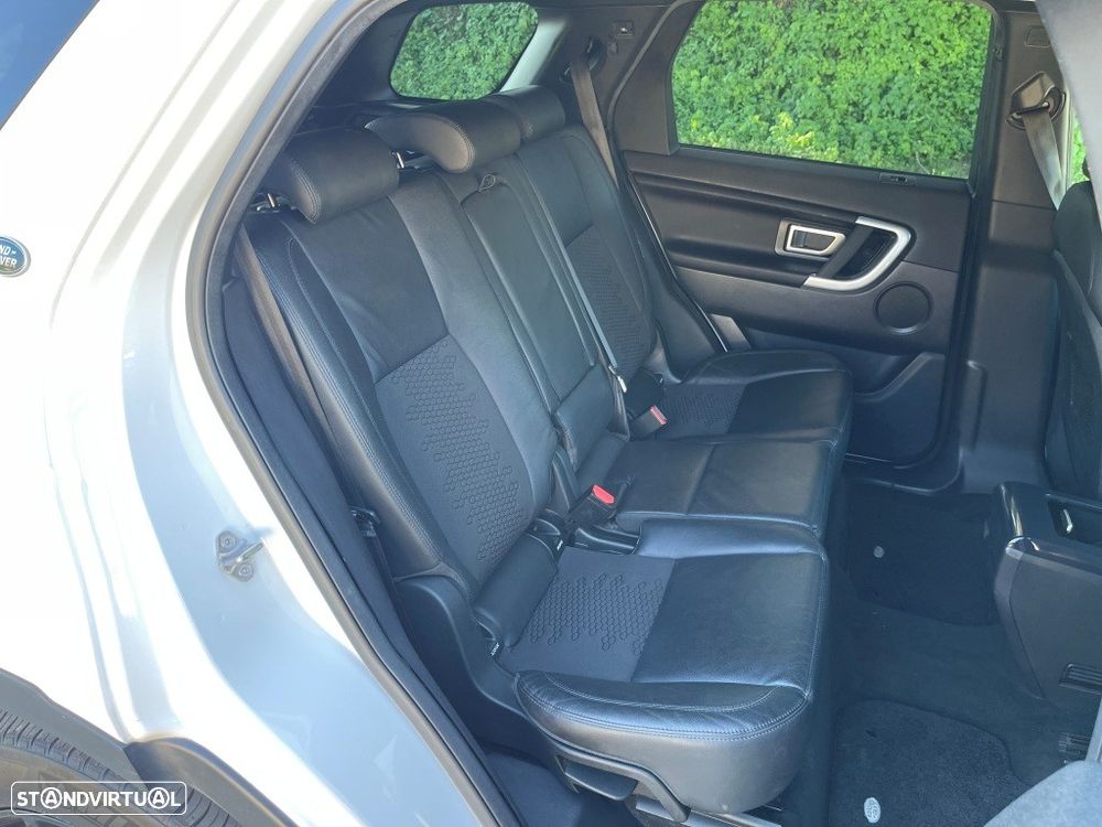 Land Rover Discovery Sport 2.0 TD4 HSE Luxury - 36