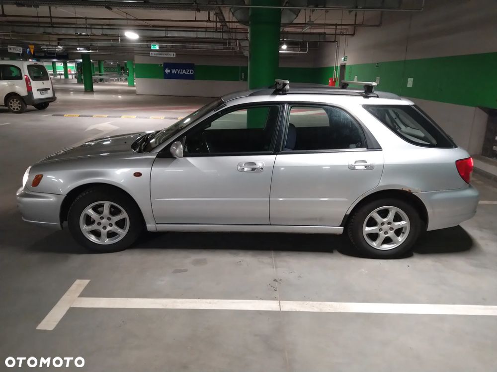 Subaru Impreza Kombi 1.6 TS - 2