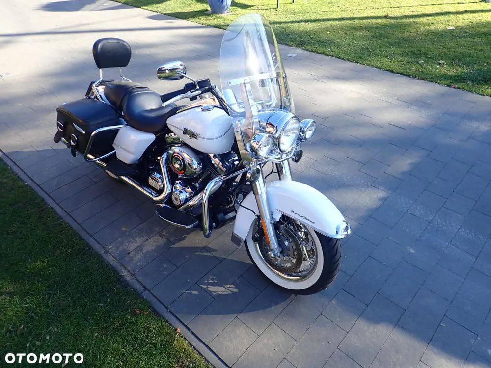 Harley-Davidson Touring Road King - 14