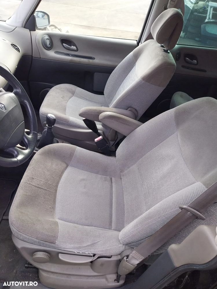 DEZMEMBREZ RENAULT ESPACE LUNG , MOTOR 2.2 DCI - 12