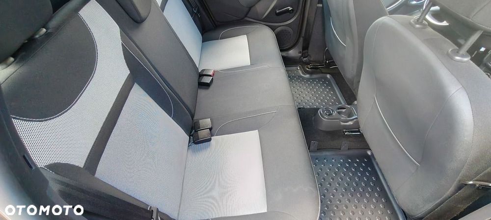 Dacia Duster 1.6 SCe Comfort - 11